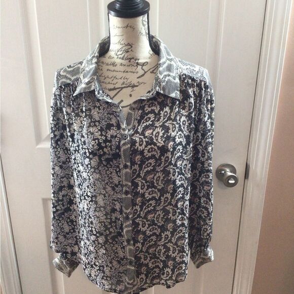Free People Dani Chiffon Long‎ Sleeve Blouse Button Up Paisley Snakeskin XS - Picture 1 of 7